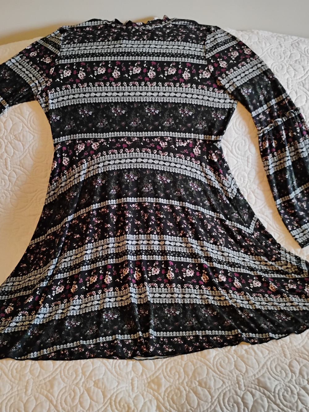 Bongo Mock Neck Bell Sleeve Floral Dress -XL